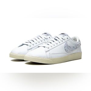 NEW WITH BOX NIKE Womens Blazer Low Armory Blue